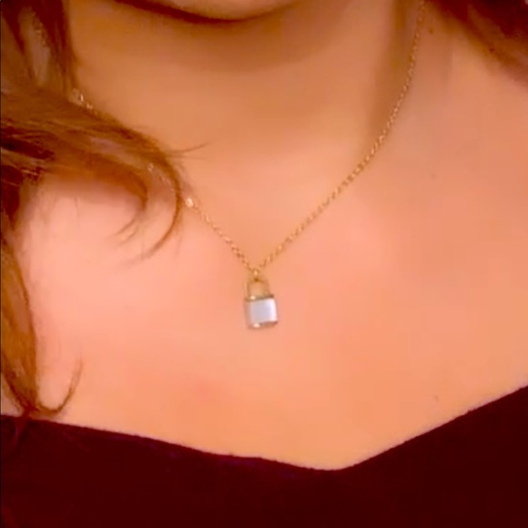 Lock necklace - Picture 1 of 1
